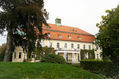 Hotel Schloss Schweinsburg: Exterior View