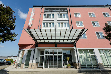 AMEDIA Hotel Dresden Elbpromenade: Vue extérieure