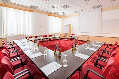 Amedia Hotel & Suites Frankfurt Airport: Sala de conferencia