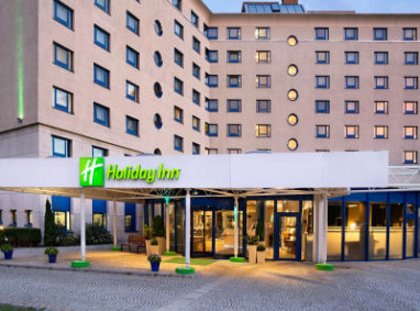 Holiday Inn Stuttgart: Buitenaanzicht