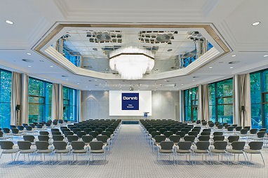Dorint Hotel Pallas Wiesbaden: Sala de conferencia