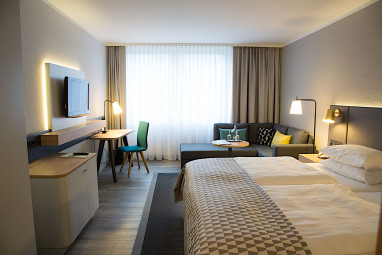 Holiday Inn Düsseldorf Neuss: Room