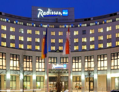 Radisson Blu Hotel Cottbus: Vista exterior