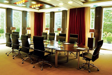 Wasserturm Hotel Cologne – Curio Collection by Hilton™: Meeting Room