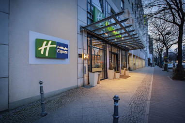 Holiday Inn Express Berlin City Centre: Außenansicht