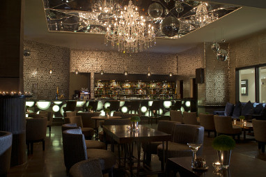 Radisson Blu Edwardian Heathrow Hotel: Bar/Lounge